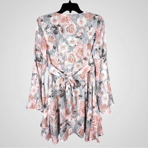 Fransesca’s Mi Ami Dress Size Medium Pink & Gray Floral Fit & Flare Coquette - Picture 8 of 8